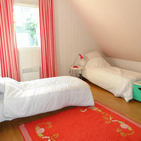 Apartment Sur Mer - 6 Pieces - Vue Jardin