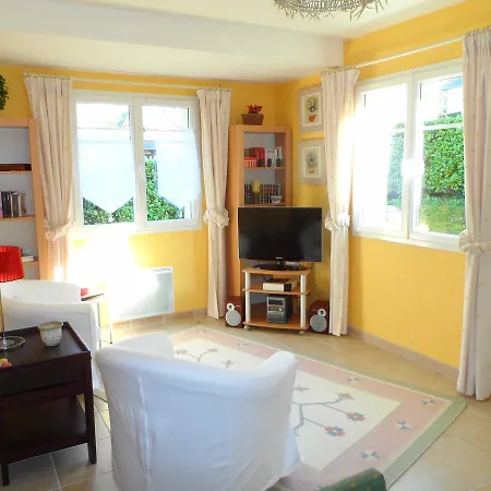 Apartment Sur Mer - 6 Pieces - Vue Jardin Villers-sur-Mer